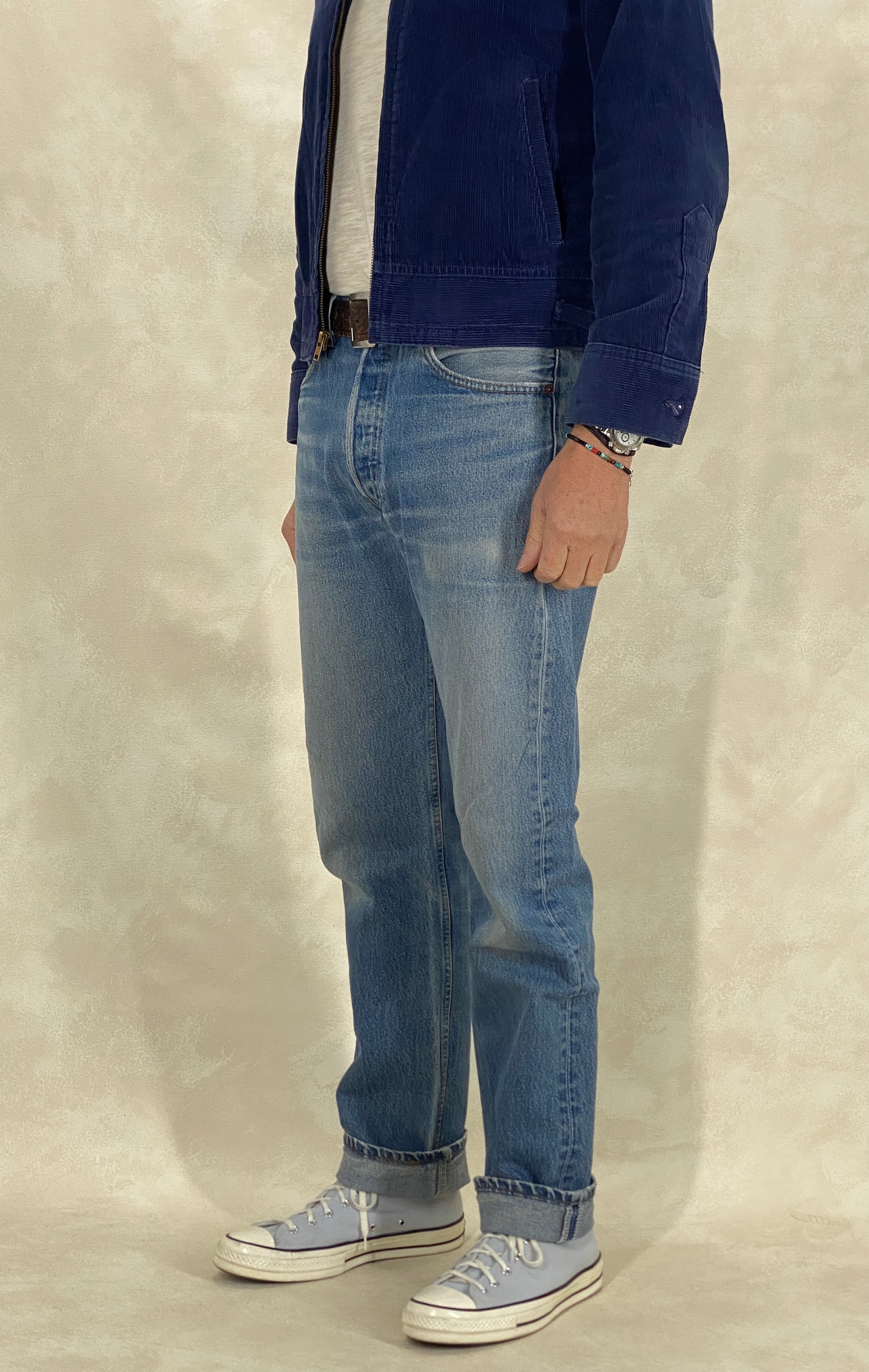 Vintage Levi’s 501 Jeans – Classic Denim Made in USA – Size 33x36-military-AJ357 Studio