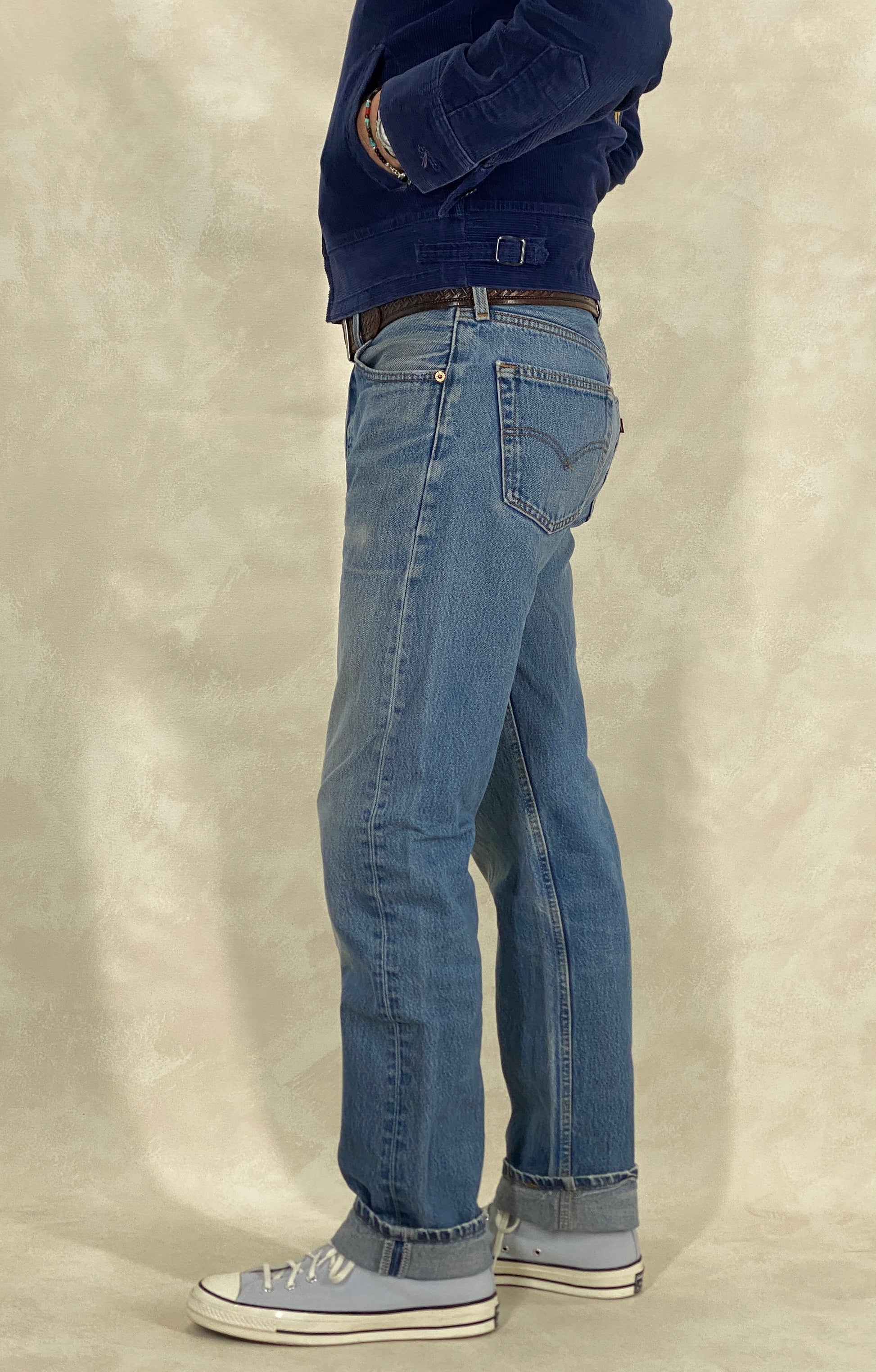 Vintage Levi’s 501 Jeans – Classic Denim Made in USA – Size 33x36-military-AJ357 Studio