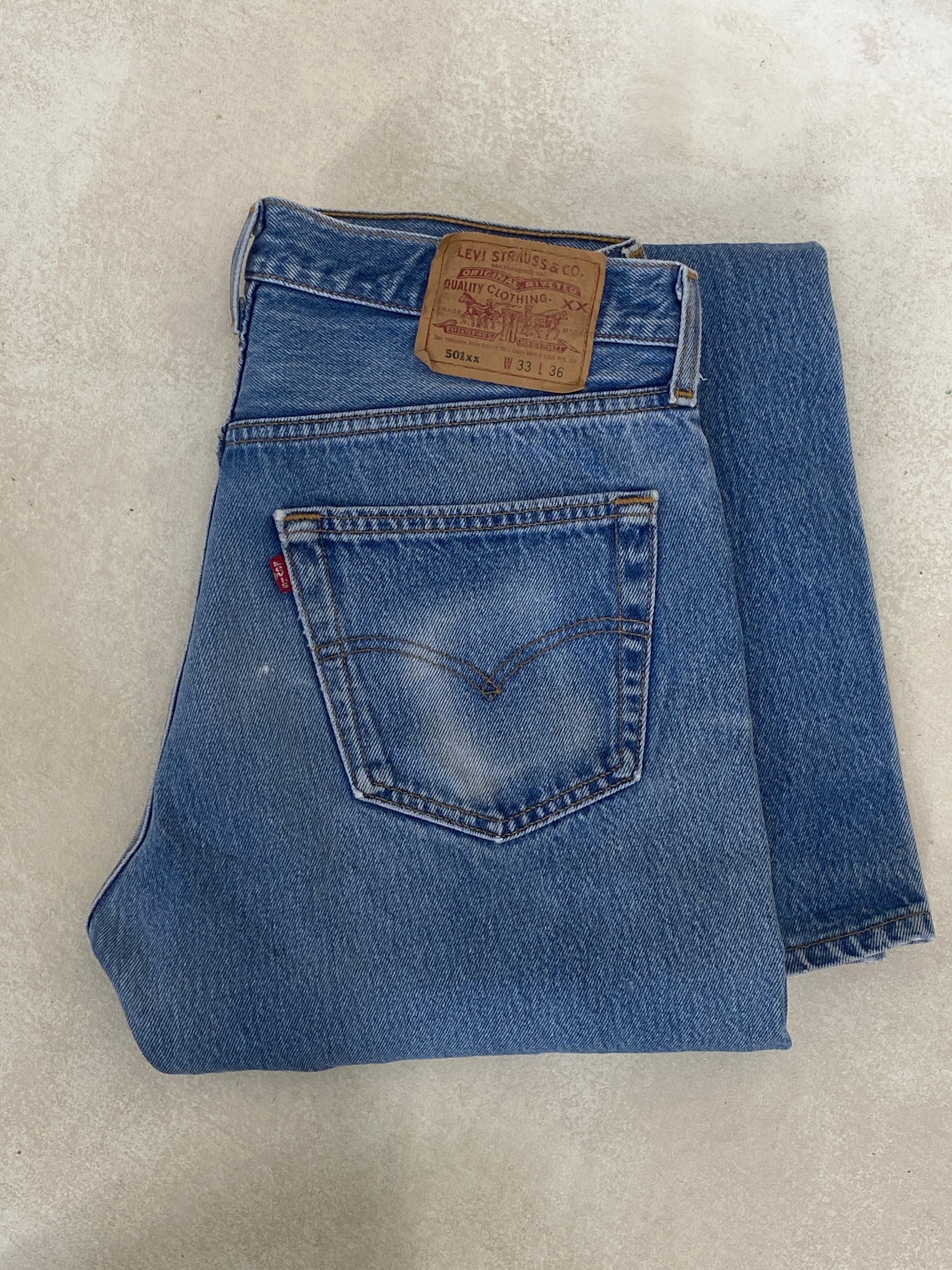 Vintage Levi’s 501 Jeans – Classic Denim Made in USA – Size 33x36-military-AJ357 Studio