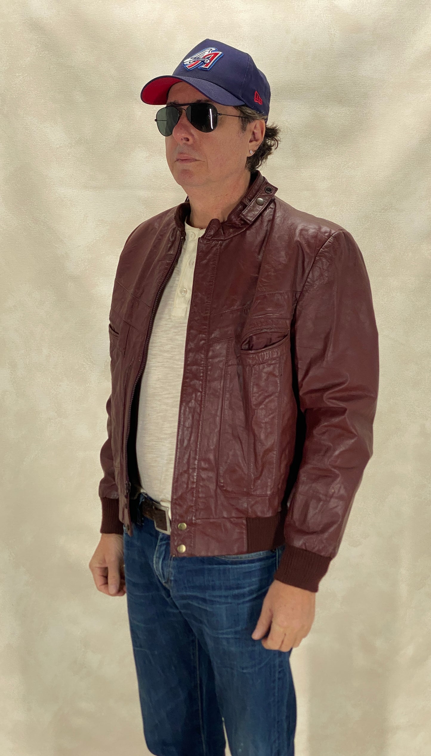 Vintage 1980s Wilson men’s leather jacket in classic retro style, size 42US 52EU