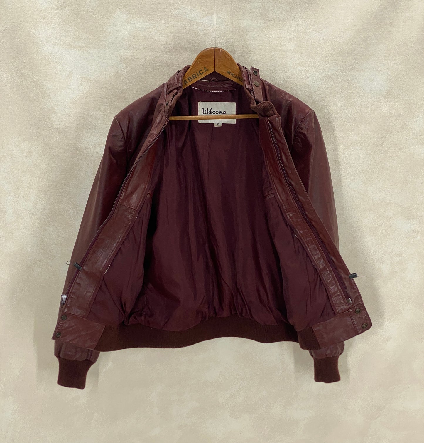 Vintage 1980s Wilson men’s leather jacket in classic retro style, size 42US 52EU