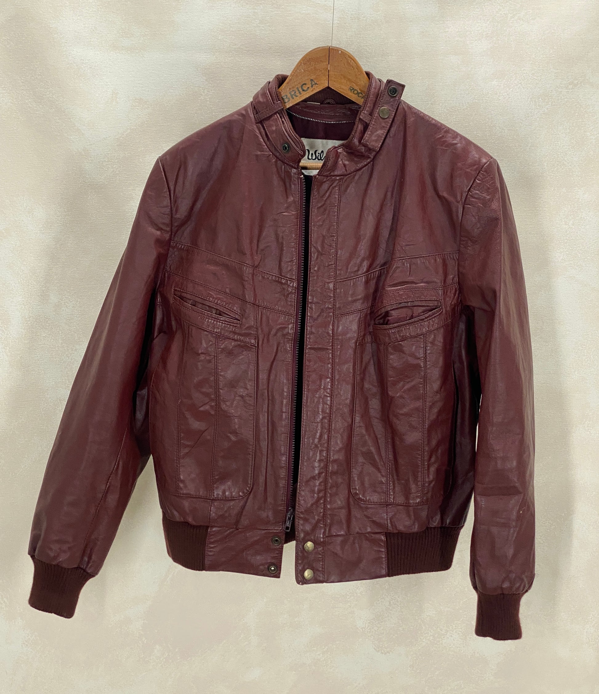 Vintage 1980s Wilson men’s leather jacket in classic retro style, size 42US 52EU