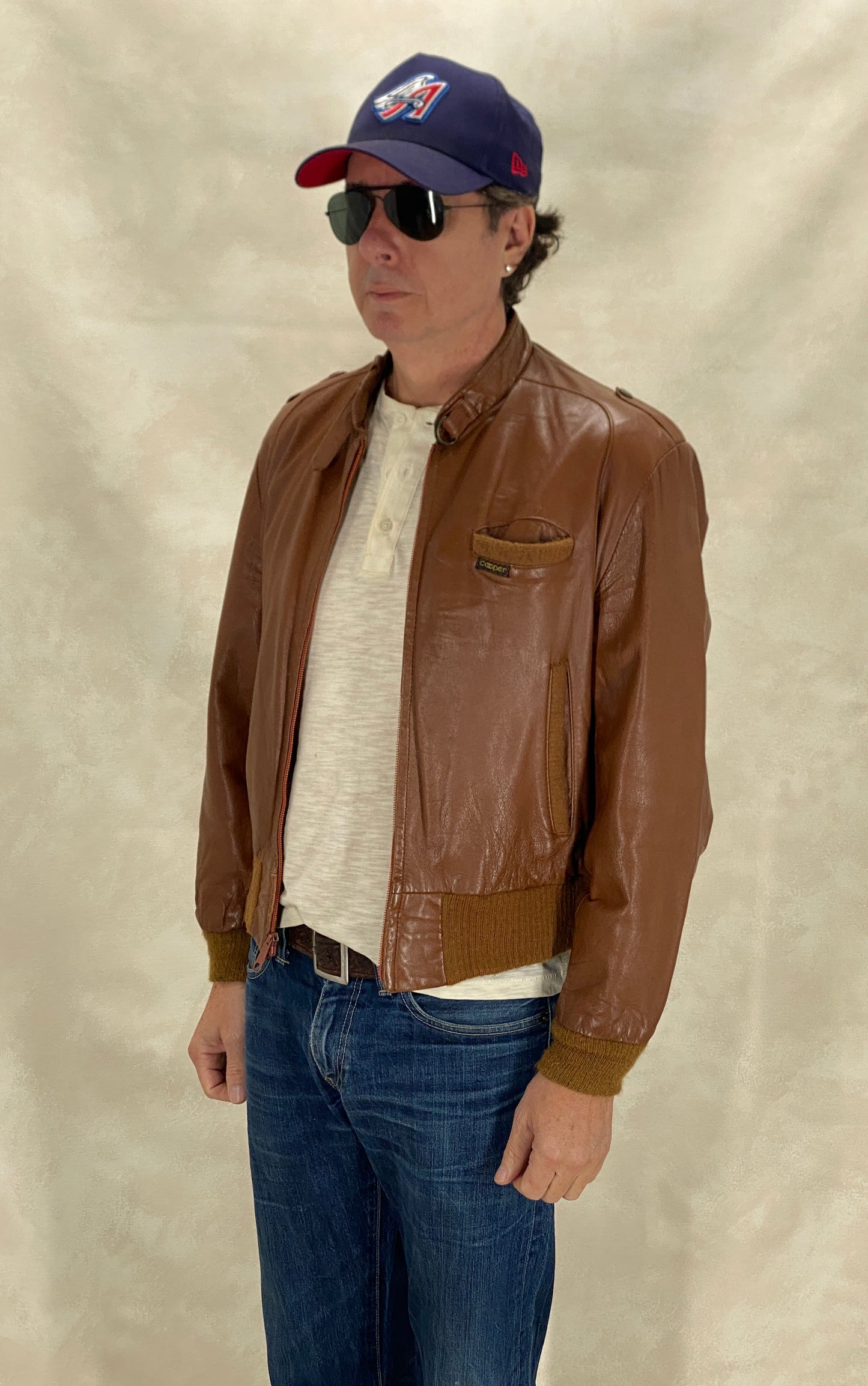 Vintage 1980s men’s leather jacket in classic retro style, size 40US 50EU