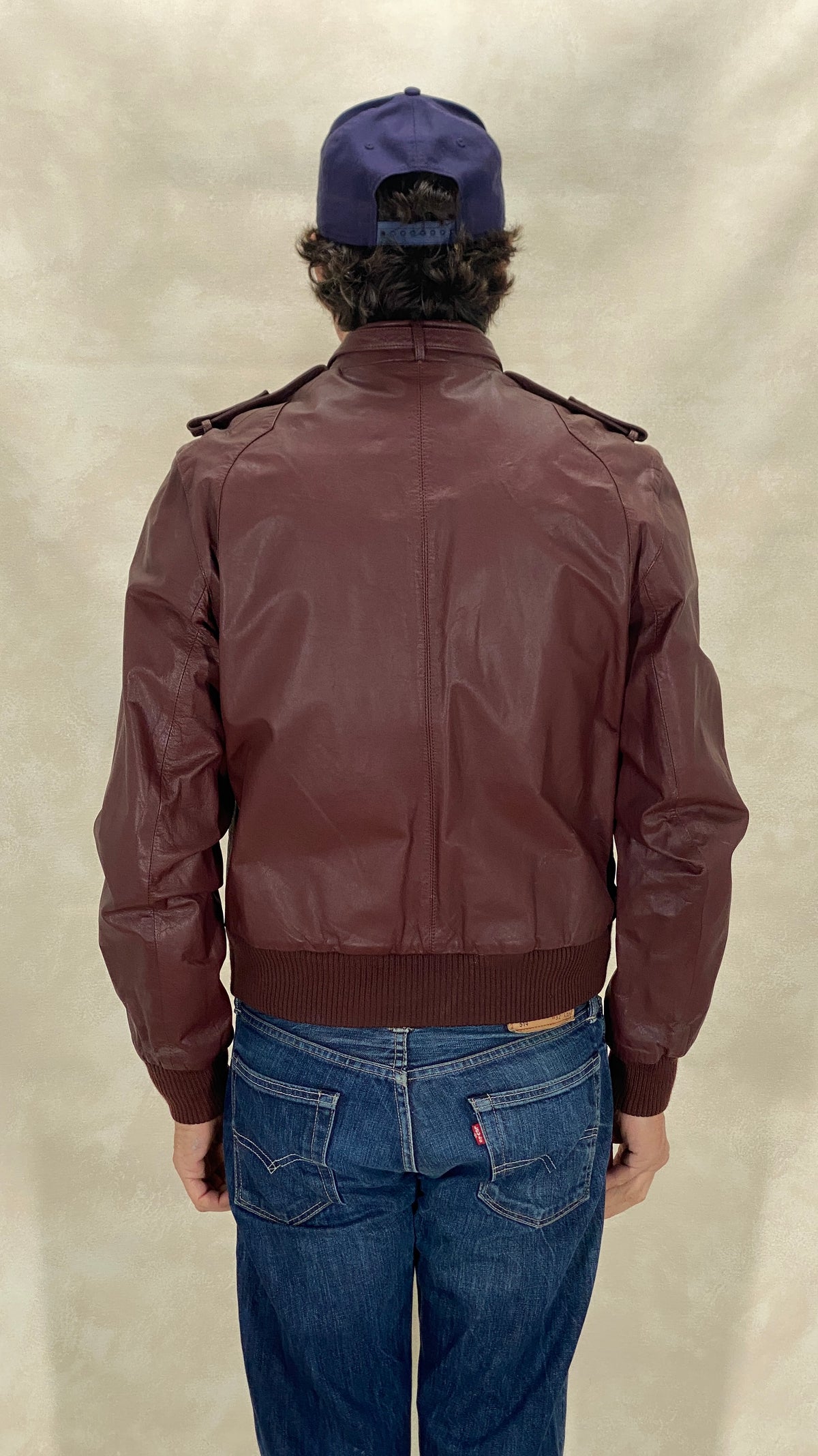 Size 42 Long (fit 50 euro ). 80s Vintage leather Jacket members only style-AJ357 Studio