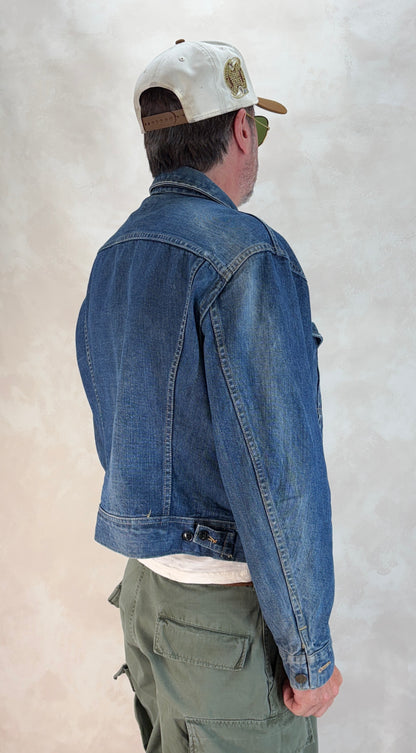 Size 42US / 52EU. Authentic 1970s Lee Union made Denim Jacket – Made in USA – Two Chest Pockets-AJ357 Studio