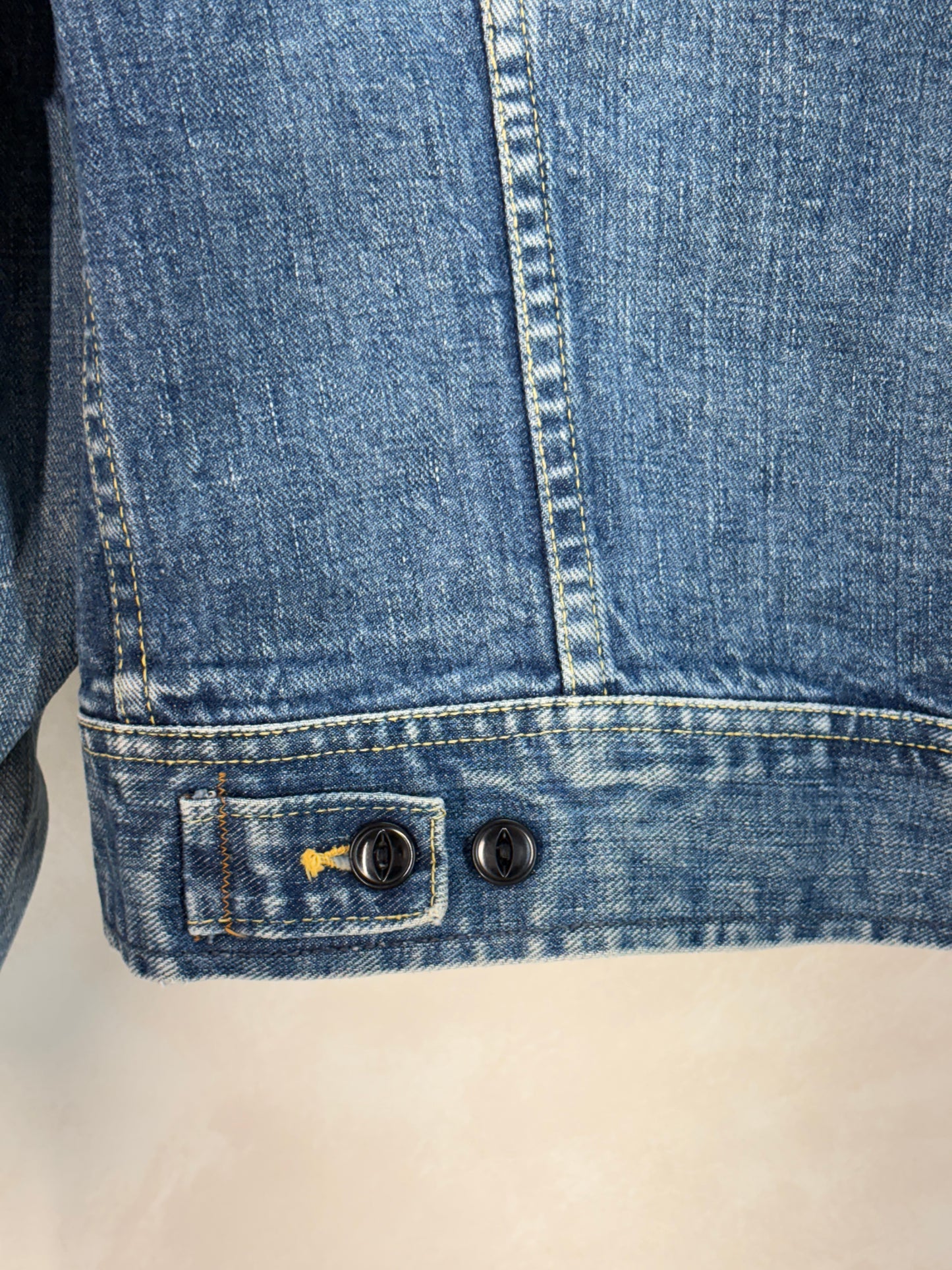 Size 40L US / 50L EU. Vintage 1970s Lee Denim Jacket – 2 Chest Pockets – Made in USA