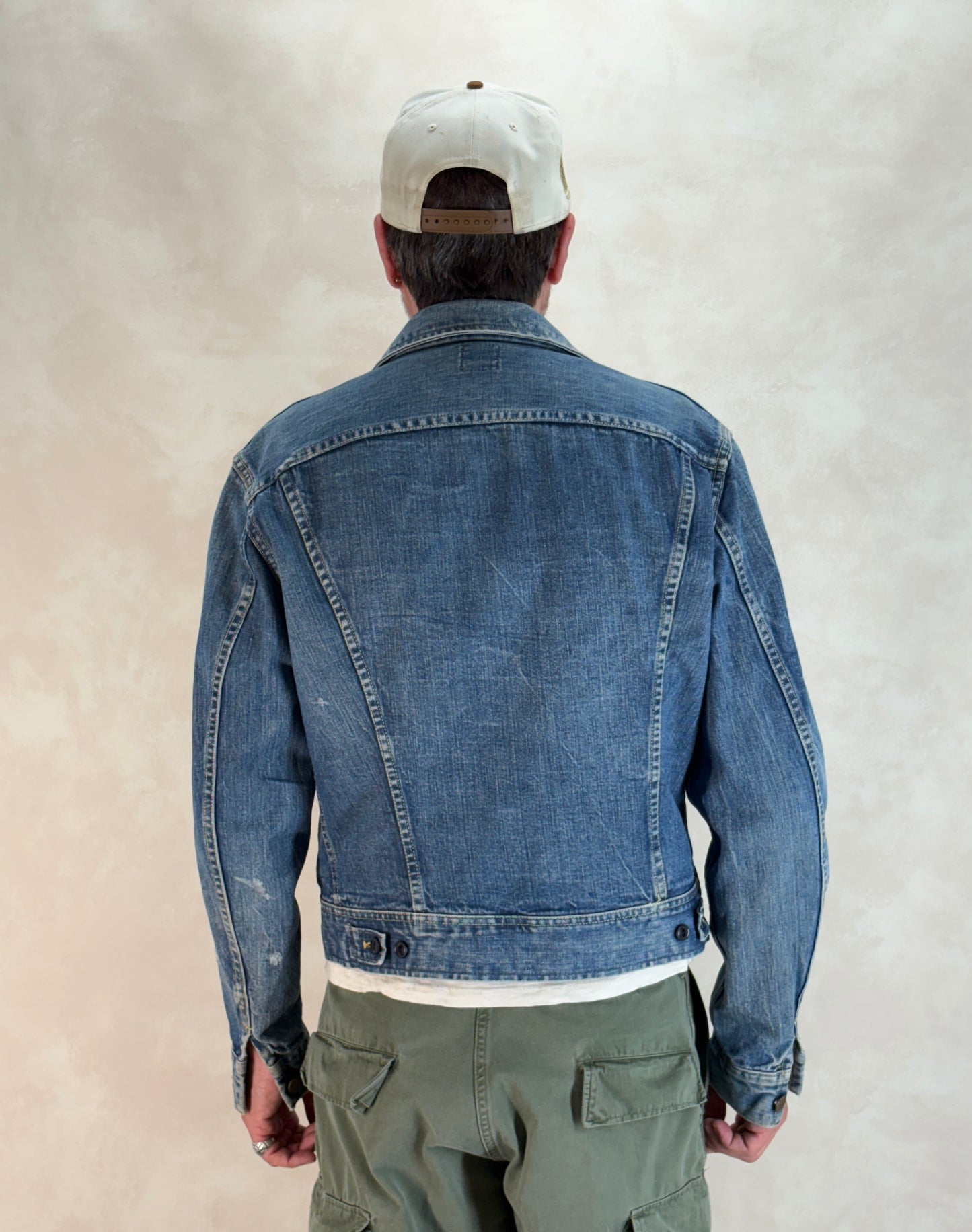 Size 40L US / 50L EU. Vintage 1970s Lee Denim Jacket – 2 Chest Pockets – Made in USA