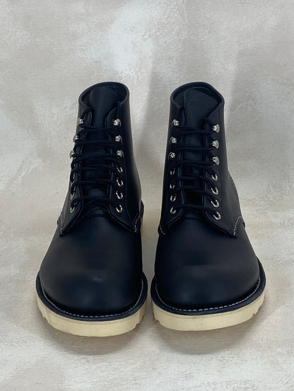 Red Wing Size 7D (39 EU) 8165 is a classic 6-inch round-toe boot Black Factory Second-AJ357 Studio