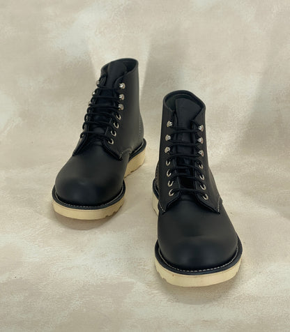 Red Wing Size 7D (39 EU) 8165 is a classic 6-inch round-toe boot Black Factory Second-AJ357 Studio