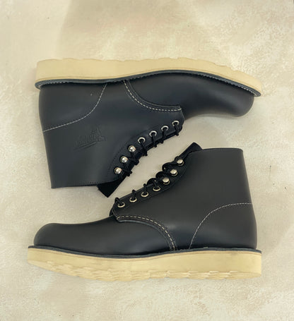 Red Wing Size 7D (39 EU) 8165 is a classic 6-inch round-toe boot Black Factory Second-AJ357 Studio