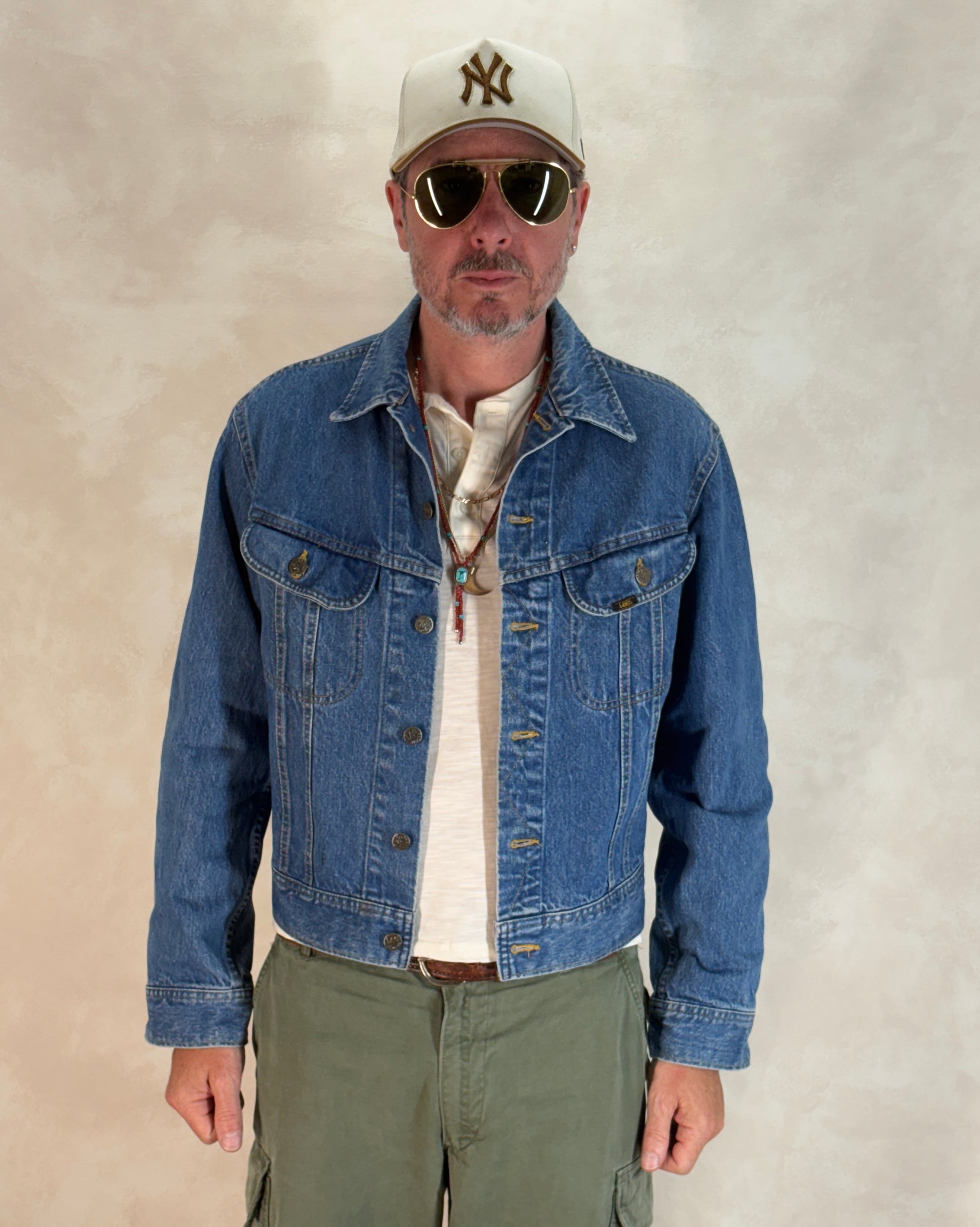 Size 42US / 52EU. Vintage 1970s Lee Denim Jacket – 2 Chest Pockets – Made in Canada - USA Vintage Bcn