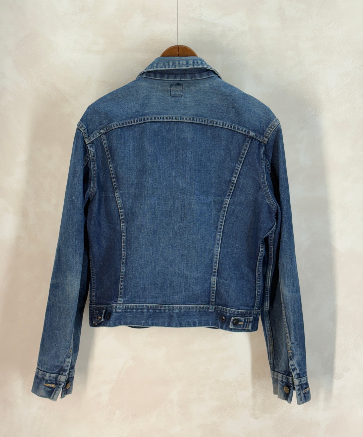 Size 42US Long / 52EU Long. Vintage 1970s Lee Denim Jacket – 2 Chest Pockets – Made in USA
