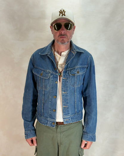 Size 42US Long/ 52EU Long. Vintage 1970s Lee Denim Jacket – 2 Chest Pockets-AJ357 Studio