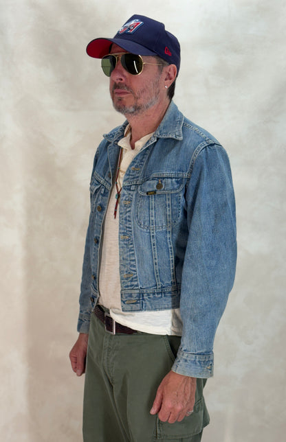 Size 36US / 46EU. Authentic 1970s Lee Union Made Denim Jacket – Made in USA – Two Chest Pockets-AJ357 Studio