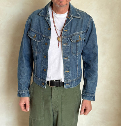 Vintage 80s Lee  Denim Jacket | 2 Pockets | Made in Canada | Size 40US / 50EU