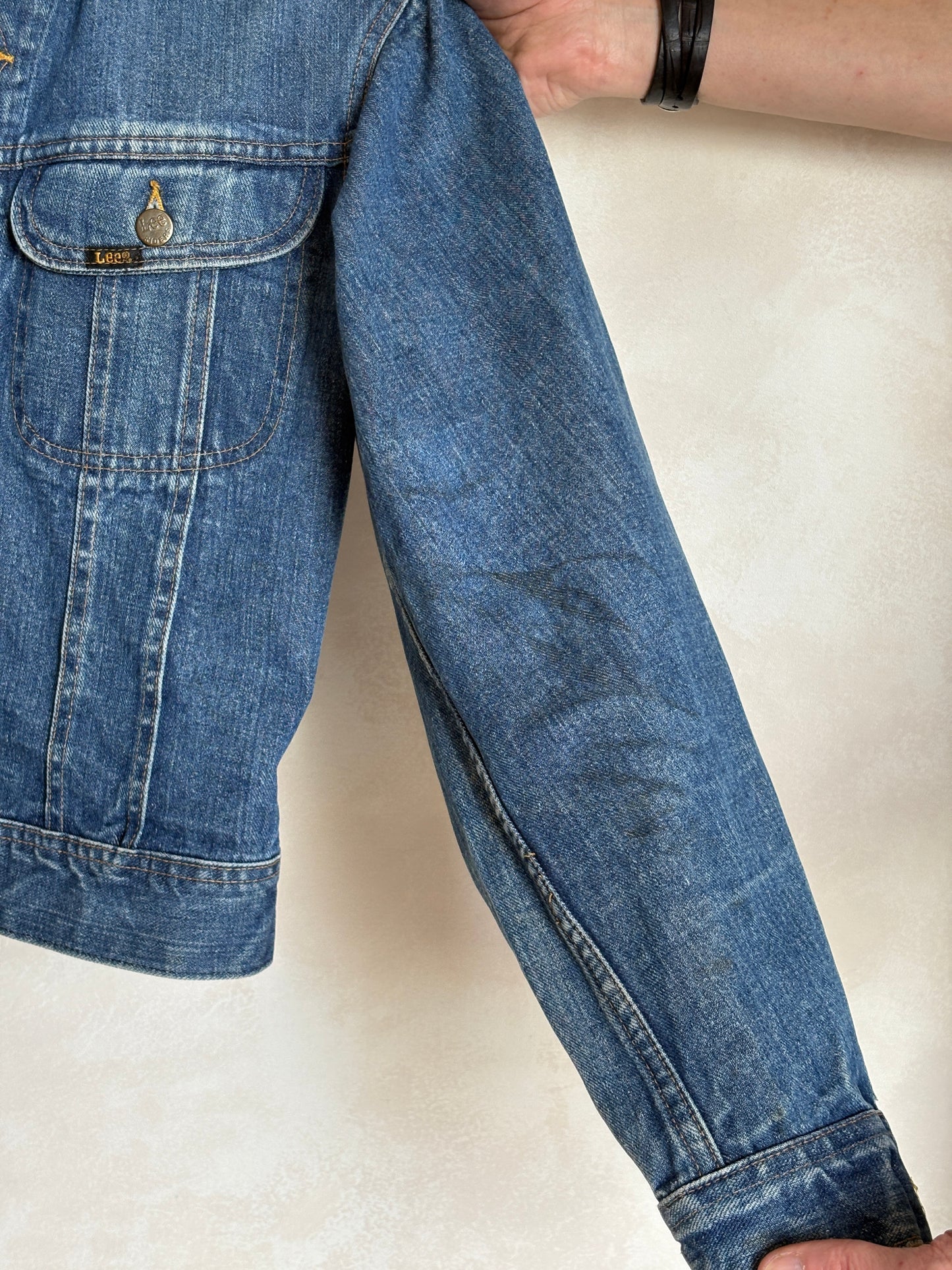 Vintage 80s Lee  Denim Jacket | 2 Pockets | Made in Canada | Size 40US / 50EU