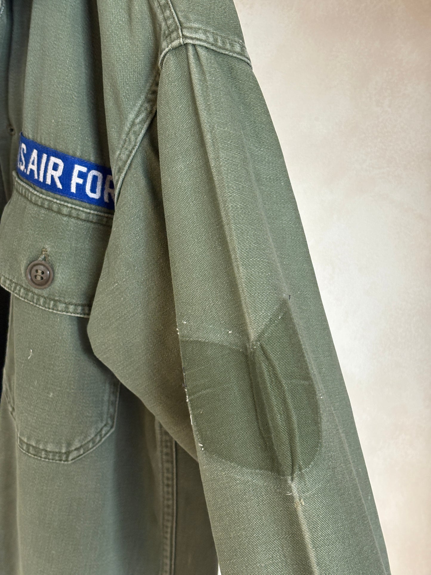 Authentic Type one 60s US Air Force OG-107 Fatigue Shirt – Vietnam War Era Small