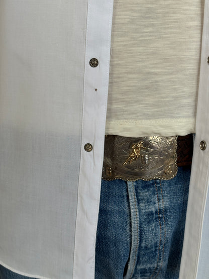 Size M. Authentic Vintage 80’s Embroidered Western Shirt-AJ357 Studio