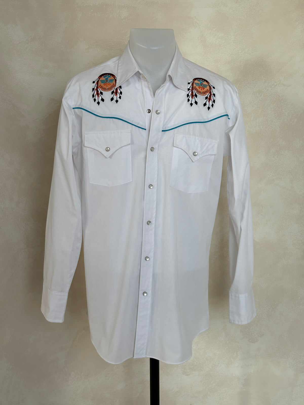 Size M. Authentic Vintage 80’s Embroidered Western Shirt-AJ357 Studio