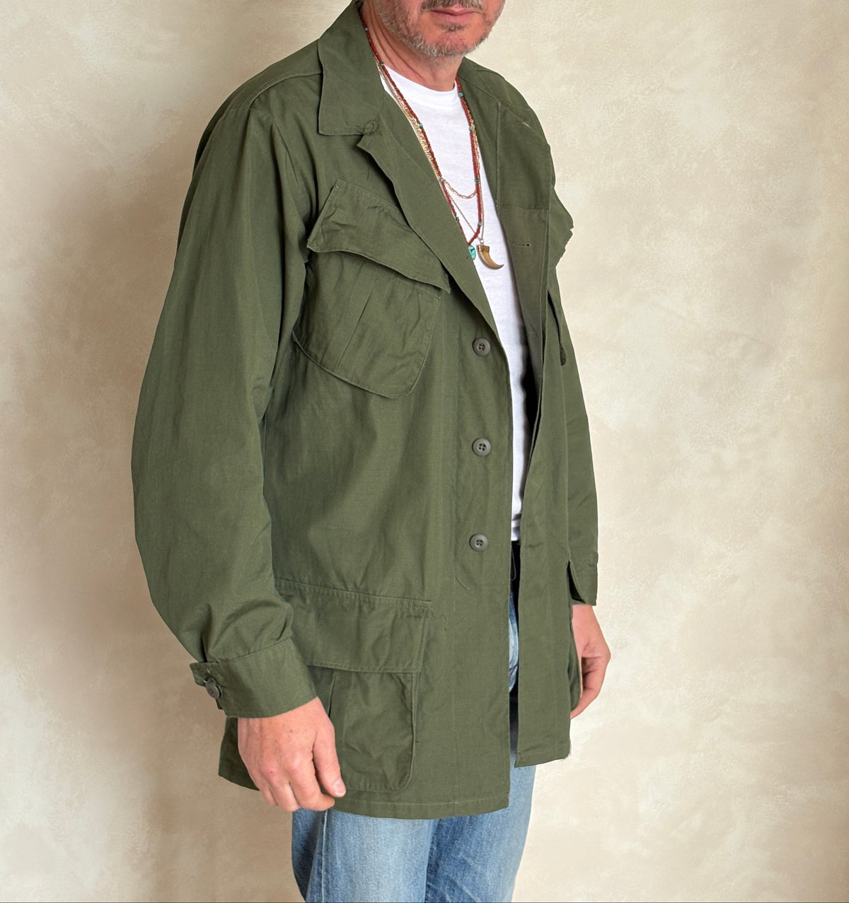 Small Long. Authentic 1969 US Army vintage Vietnam jungle jacket.-AJ357 Studio