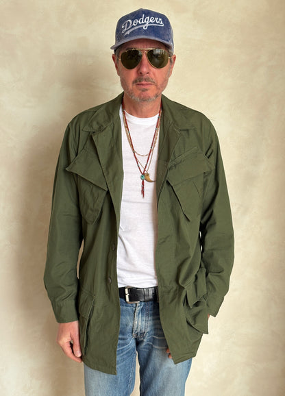 Small Long. Authentic 1969 US Army vintage Vietnam jungle jacket.