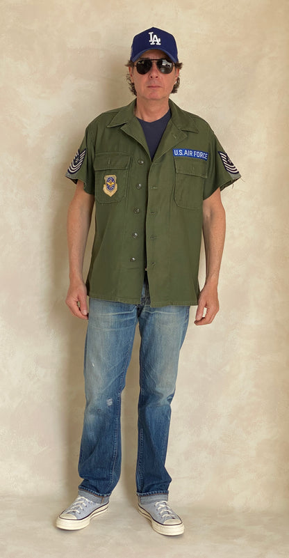 Medium. Authentic 1963 US Air Force vintage Fatigue Shirt-AJ357 Studio