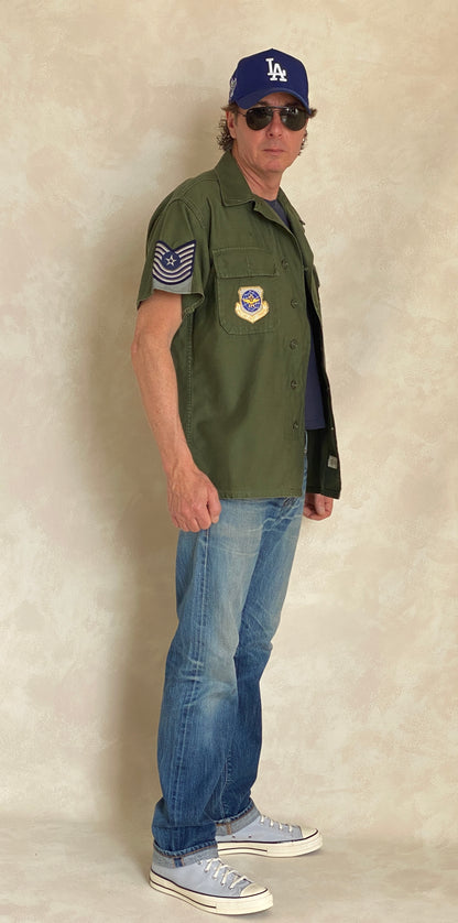 Medium. Authentic 1963 US Air Force vintage Fatigue Shirt-AJ357 Studio
