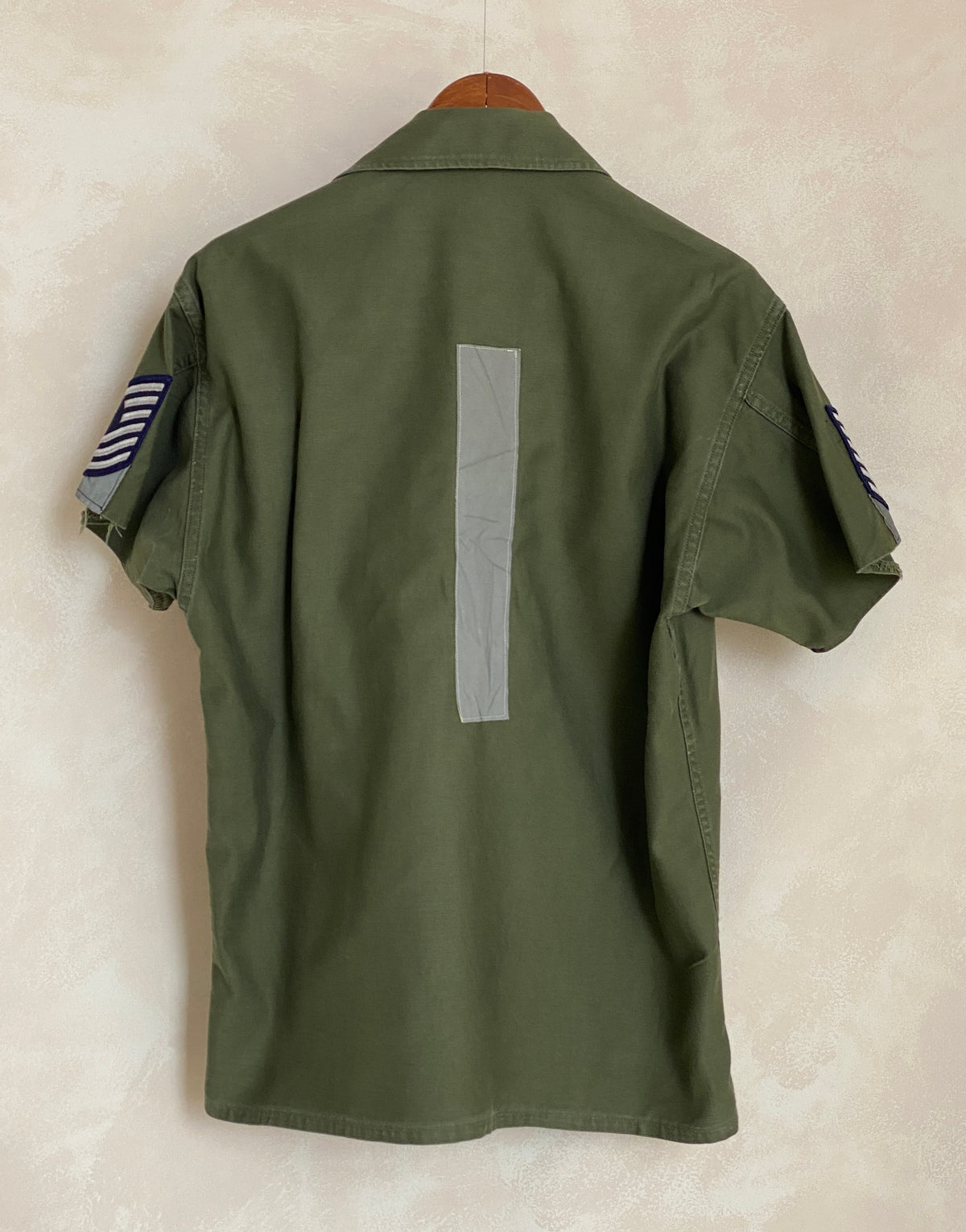 Medium. Authentic 1963 US Air Force vintage Fatigue Shirt-AJ357 Studio