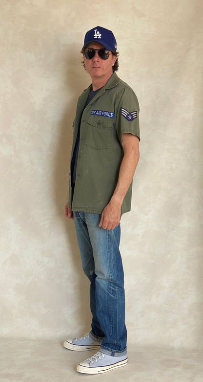 Medium Authentic Vintage 1977 US Army OG 507 Fatigue Shirt | Classic Military Style | USA Vintage BCN-AJ357 Studio