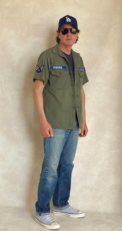 Medium Authentic Vintage 1977 US Army OG 507 Fatigue Shirt | Classic Military Style | USA Vintage BCN-AJ357 Studio