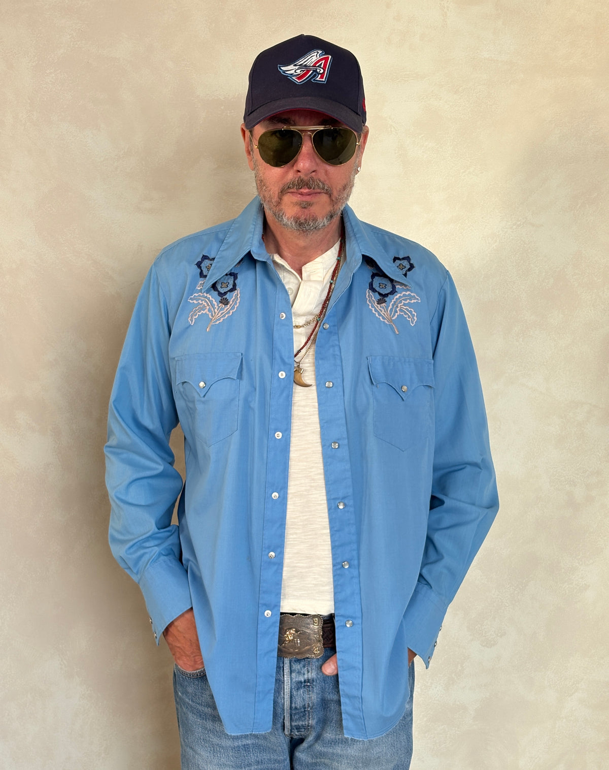 Size M. Authentic 70’s Vintage embroidered Western Shirt-AJ357 Studio