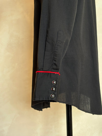 Size M. Authentic Vintage 70’s embroidered Western Shirt.-AJ357 Studio