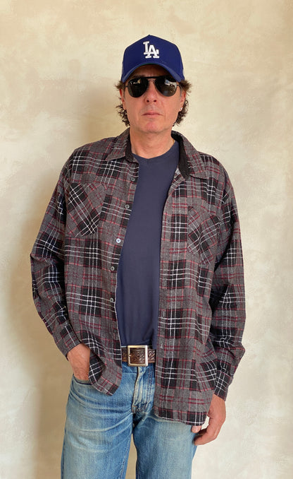 Large Vintage 90s Flannel Shirt | Classic Retro Style | USA Vintage BCN-AJ357 Studio