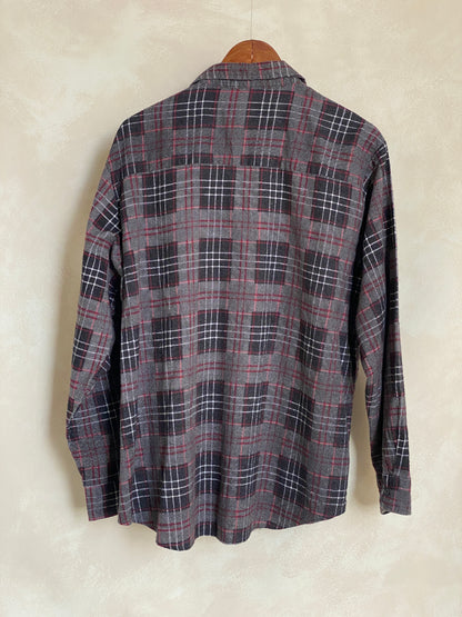 Large Vintage 90s Flannel Shirt | Classic Retro Style | USA Vintage BCN-AJ357 Studio