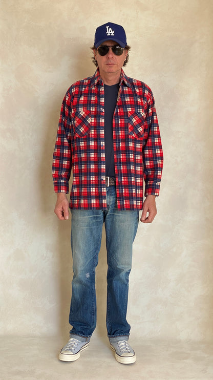 Medium Vintage Flannel Shirt | Classic Retro-AJ357 Studio