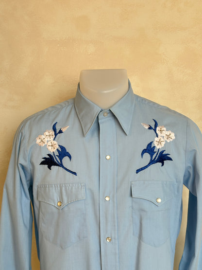 Size M. Authentic 70’s embroidered Western Shirt-AJ357 Studio