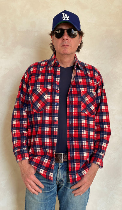Medium Vintage Flannel Shirt | Classic Retro-AJ357 Studio