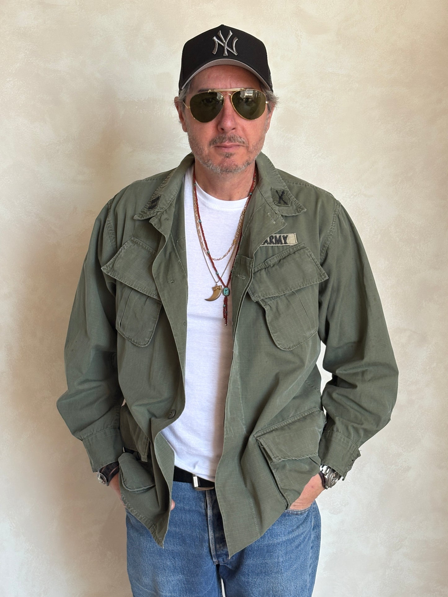Med Reg. Authentic 1968 US Army vintage Vietnam jungle jacket.
