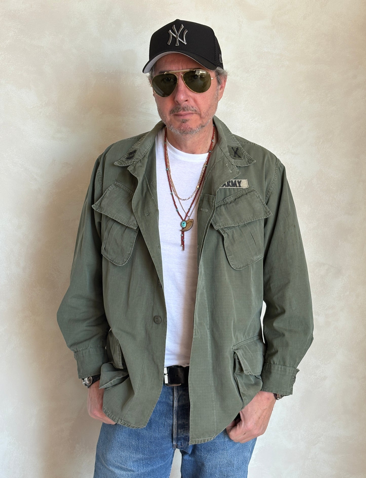 Med Reg. Authentic 1968 US Army vintage Vietnam jungle jacket.