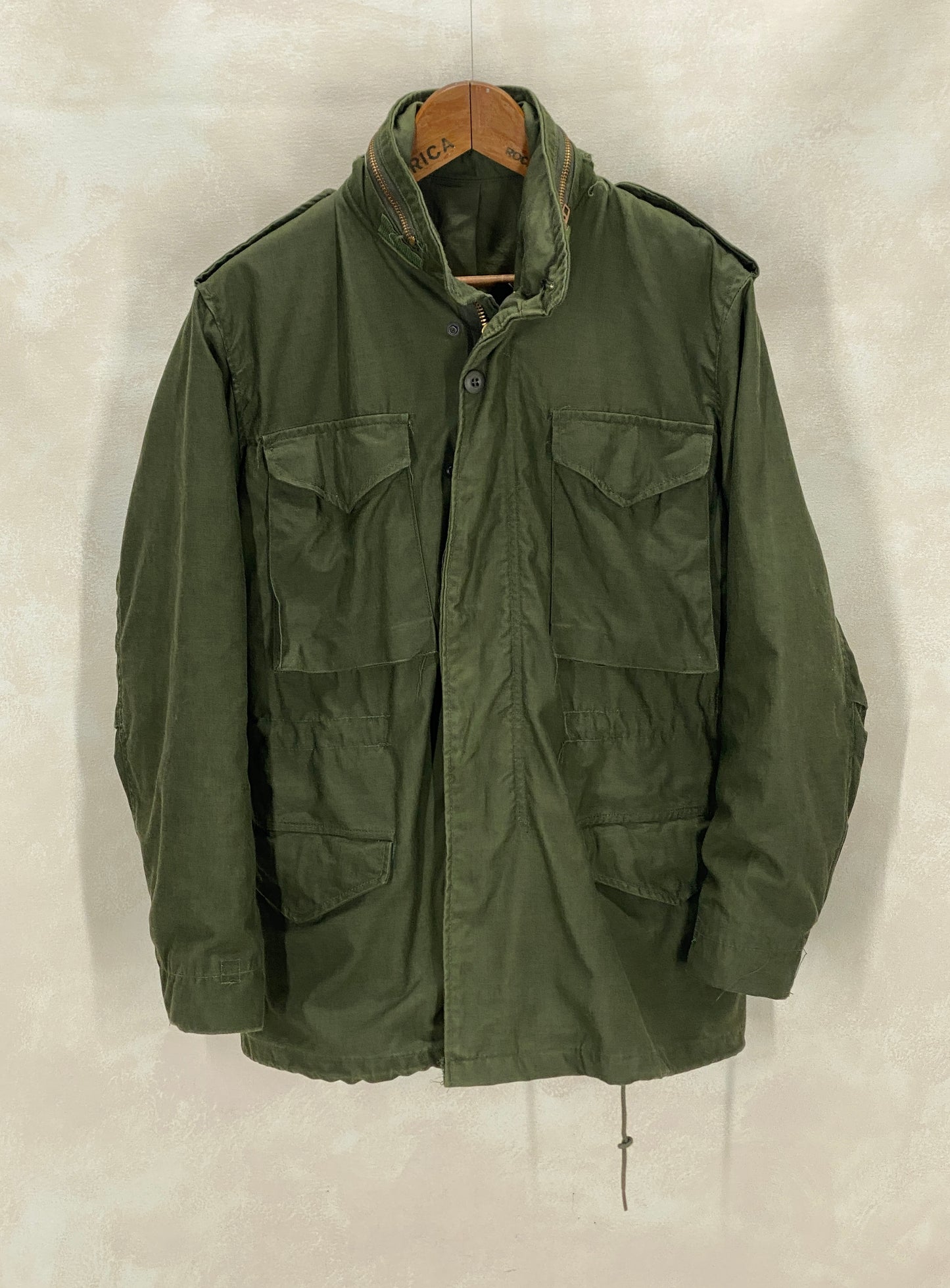 Authentic 1980 US Army M-65 Field Jacket – Vintage Military Combat Coat – Size Small Regular – Made in USA