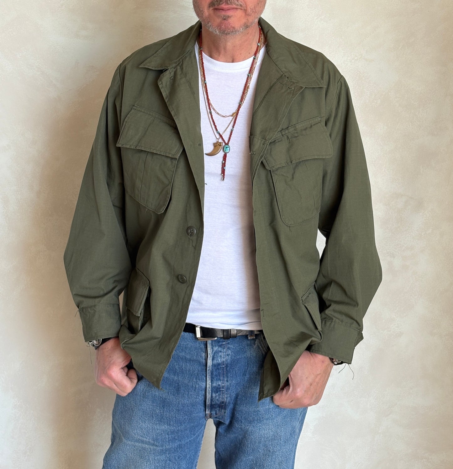Med Short. Authentic 1970 US Army vintage Vietnam jungle jacket.