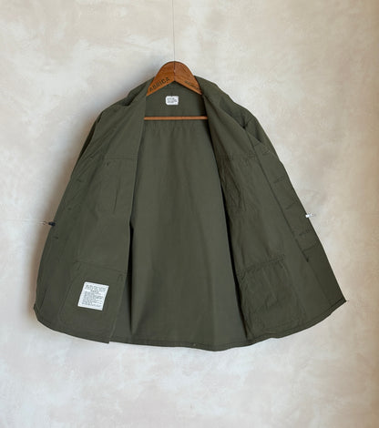 Med Short. Authentic 1970 US Army vintage Vietnam jungle jacket.