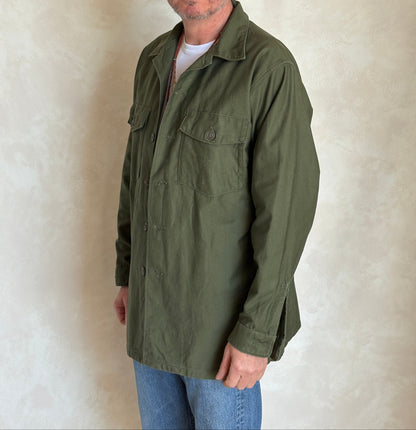 XL, Authentic 1966 US Army OG-107 Fatigue Shirt – Vietnam War Era Small