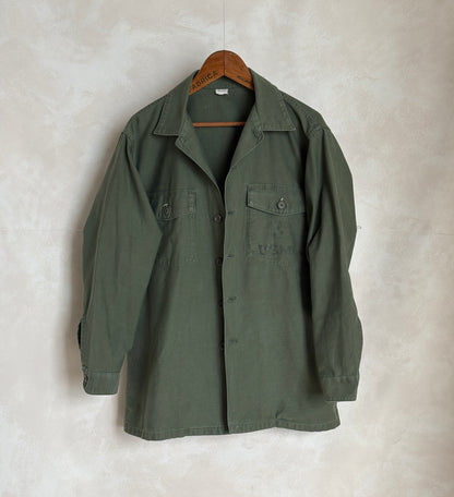 XL, Authentic 1966 US Army OG-107 Fatigue Shirt – Vietnam War Era Small