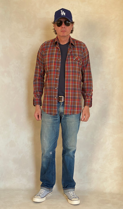 Small Vintage 80’s Levi's Plaid Shirt | Made in USA | Classic Retro Style | USA Vintage BCN-AJ357 Studio