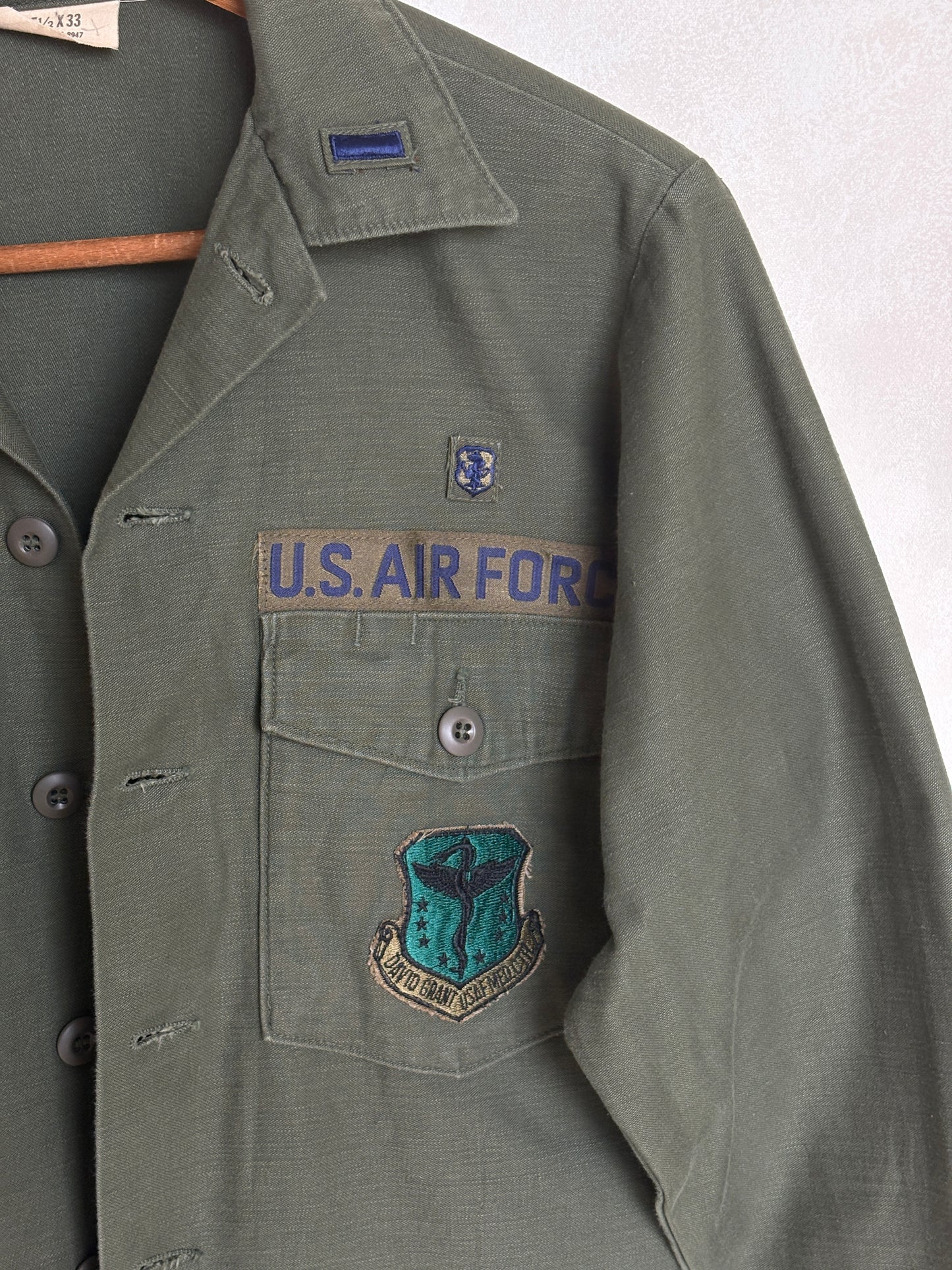 Med. Authentic 1976 US Air Force OG-107 Fatigue Shirt – Military