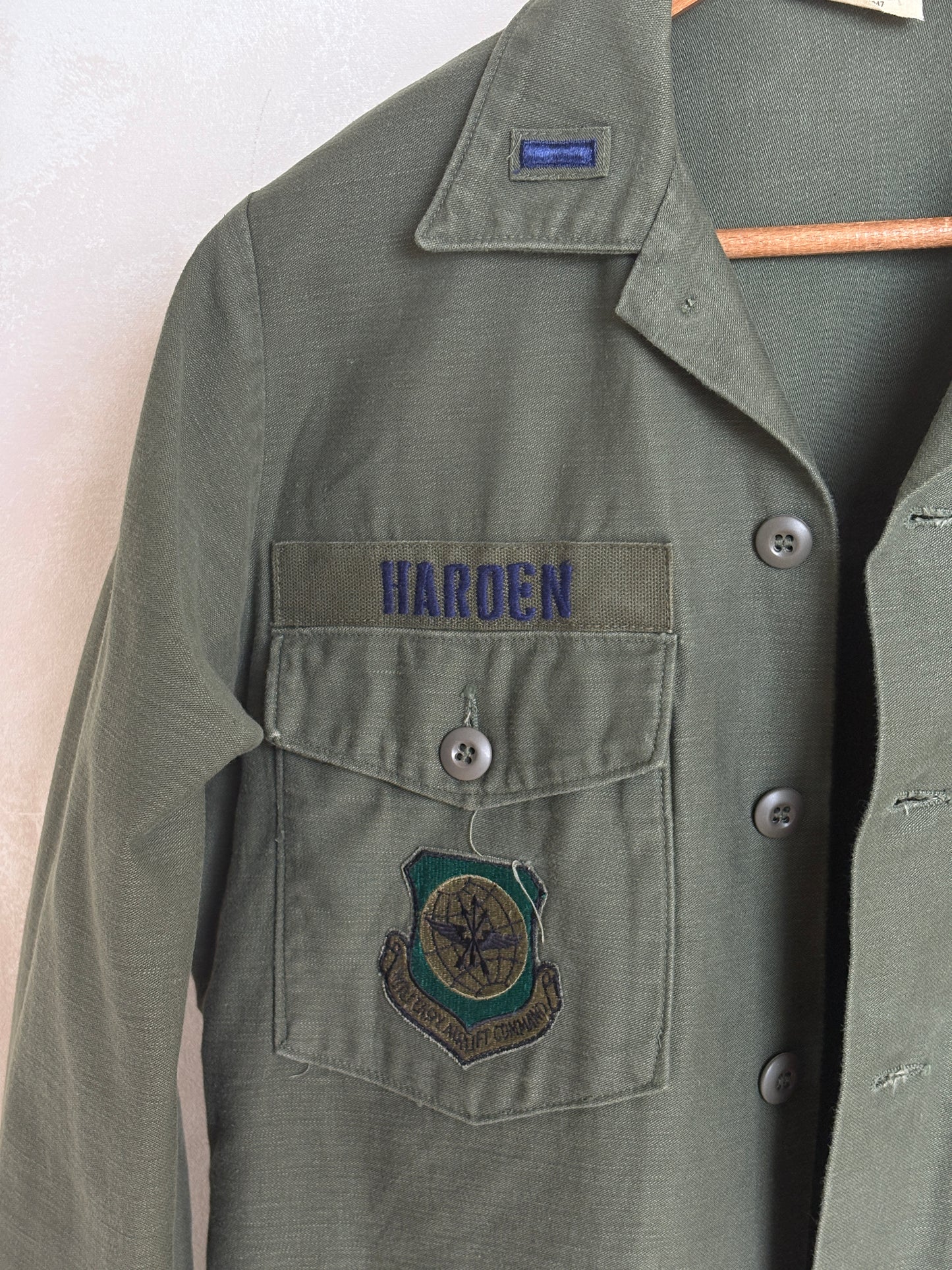Med. Authentic 1976 US Air Force OG-107 Fatigue Shirt – Military