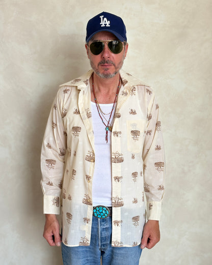 Size M. Vintage 70’s Shirt — Long Sleeve — Graphic Print —-AJ357 Studio