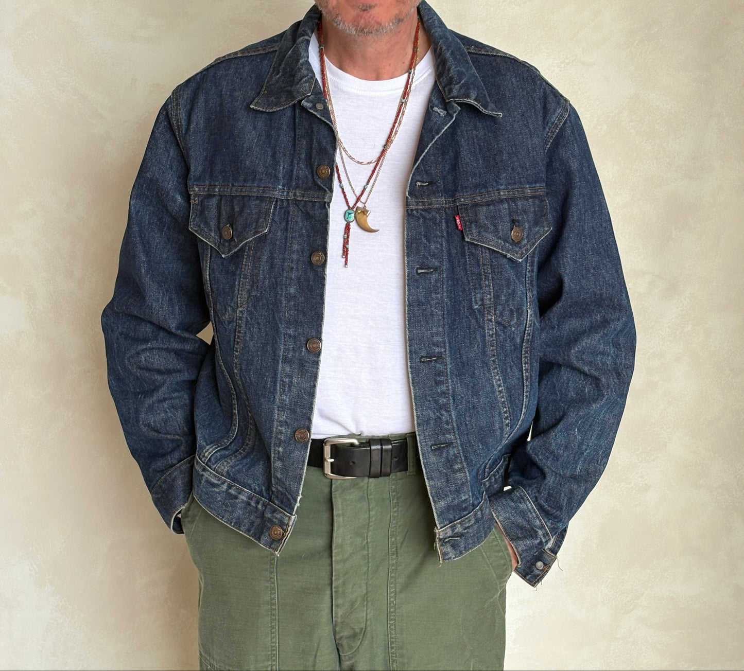 Size 48US / 58EU. Vintage Early 70s 2 pocket Levi’s Denim Jacket 70505 – Single Stitch, Made in USA