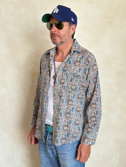 Size M. Vintage 70’s Long Sleeve Paisley Shirt — Bold Boho Retro Festival Shirt-AJ357 Studio
